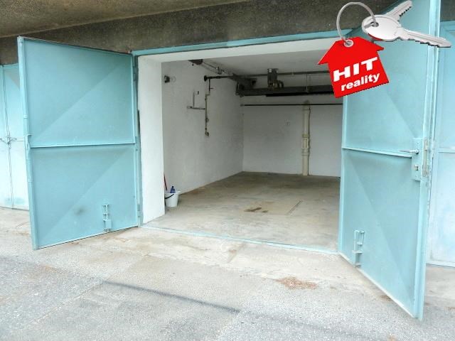 Pronájem garáže 17 m2 v Plzni, Pod Záhorskem