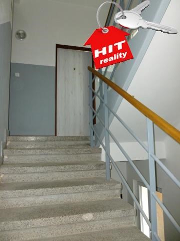 Pronájem bytu 2+kk, po rekonstrukci, cihla - Plzeň, Božkov