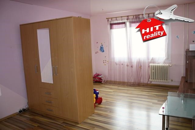 Prodej bytu 3+1, 76m2, Plzeň - Doubravka