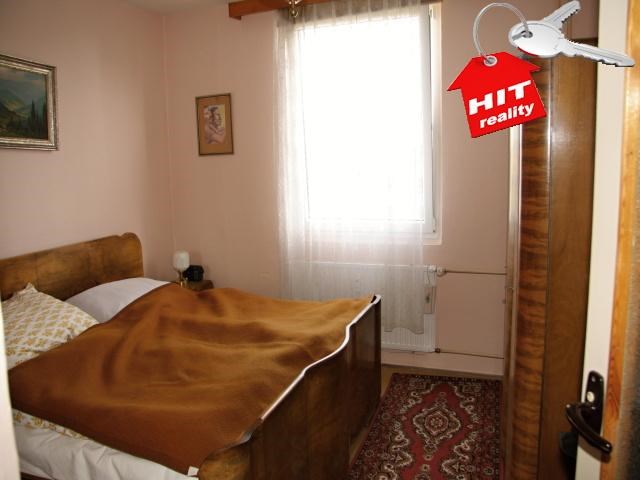 Prodej velkého bytu 4+1+L v Plzni na Doubravce v Zábělské ulici