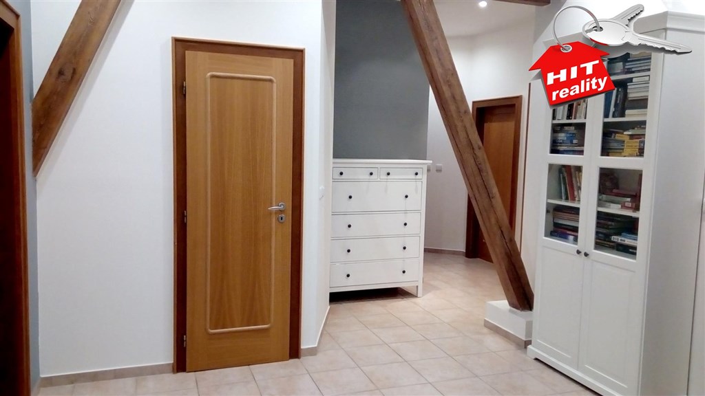 Prodej podkrovního bytu 4+kk 124 m2 v Plzni