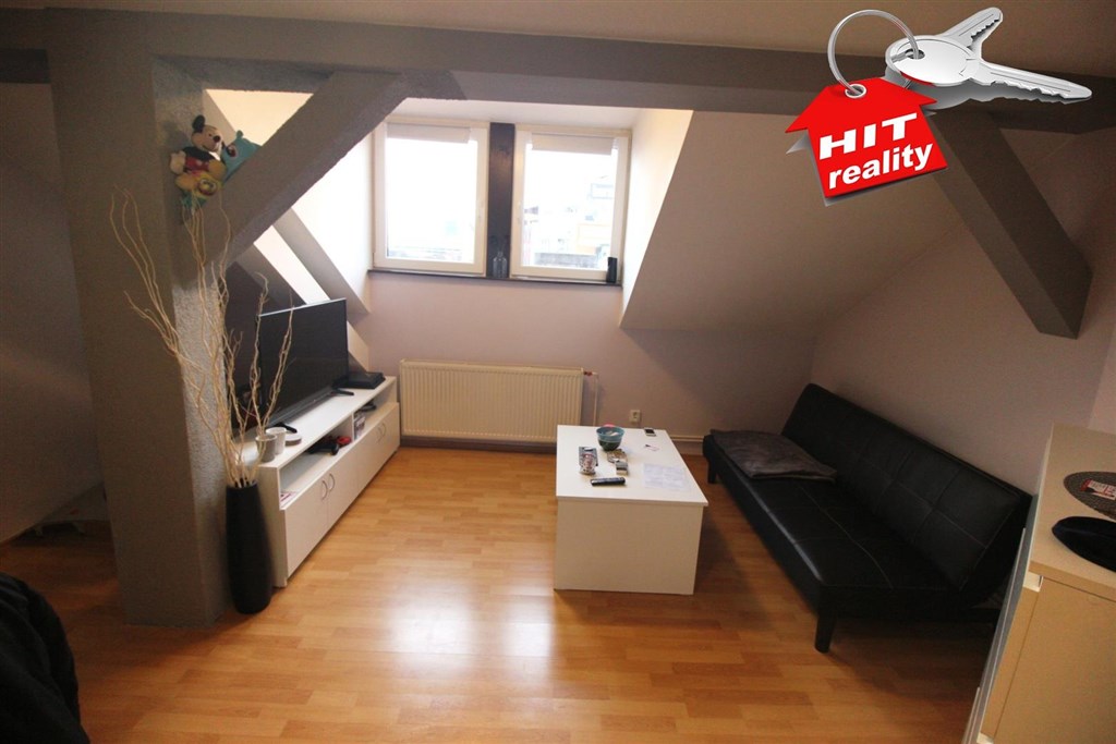 Pronájem podkrovního bytu 3+kk 65 m2 v Plzni