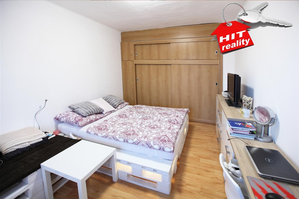 Prodej bytu 2+1 49m2 v Plzni na Slovanech, po rekonstrukci