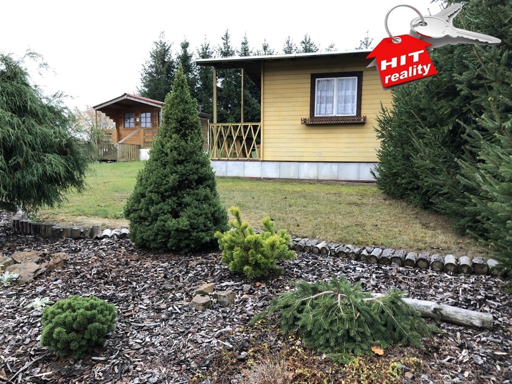 Prodej dvou chat na stavebním pozemku o ploše 698 m2, Němčovice